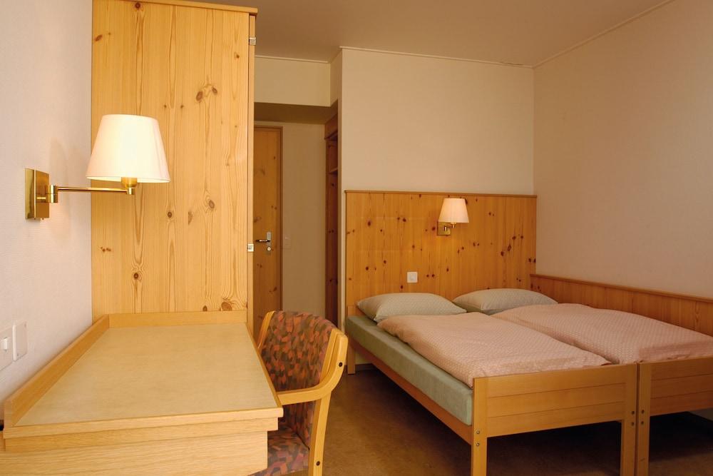 Davos Youth Hostel Екстер'єр фото
