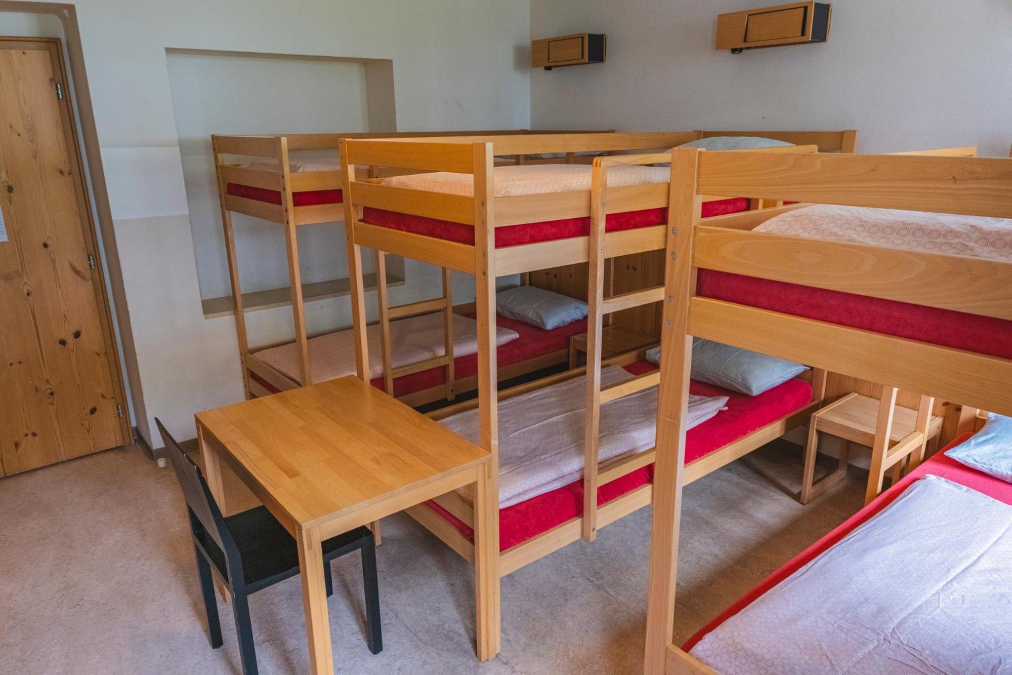 Davos Youth Hostel Екстер'єр фото