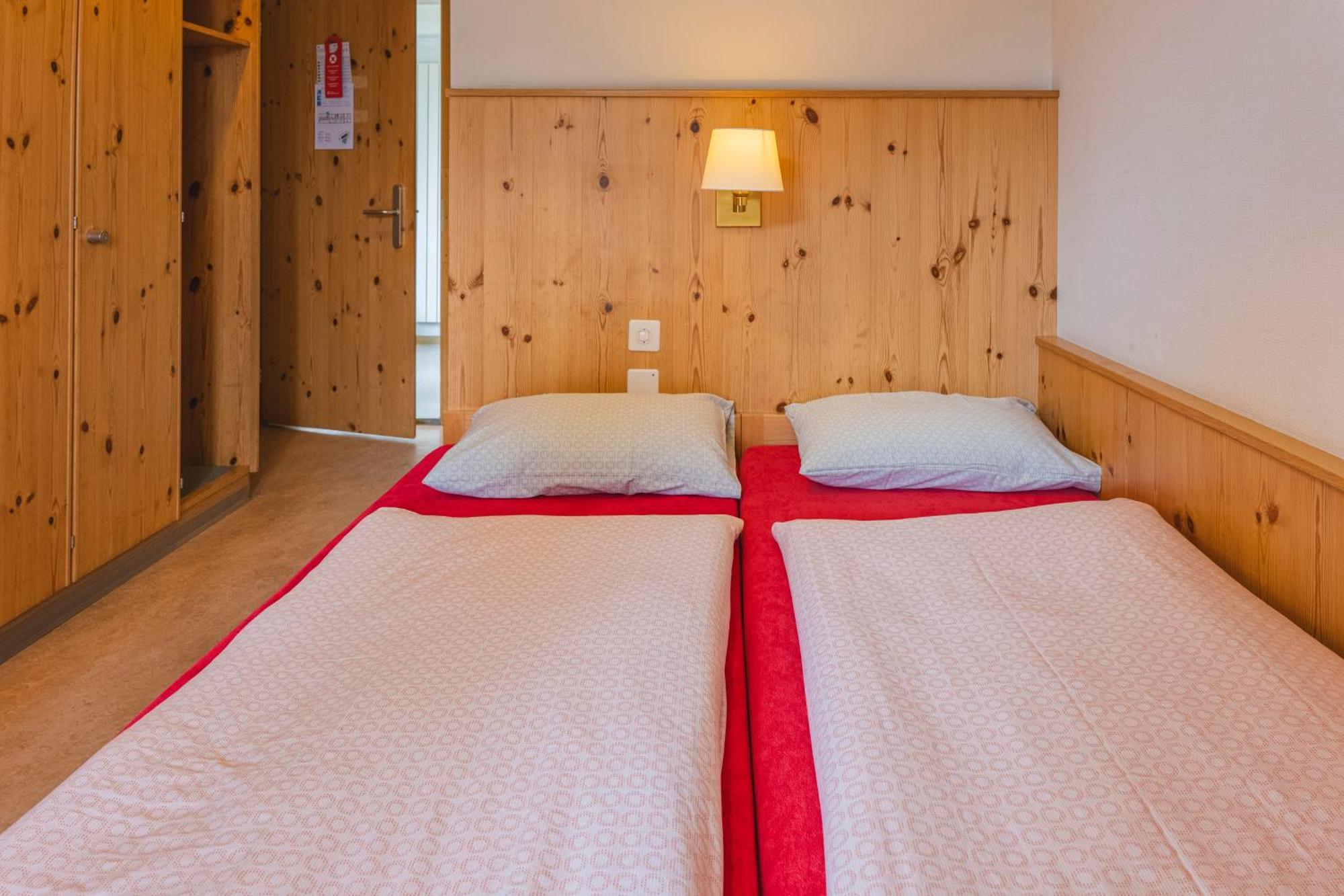 Davos Youth Hostel Екстер'єр фото