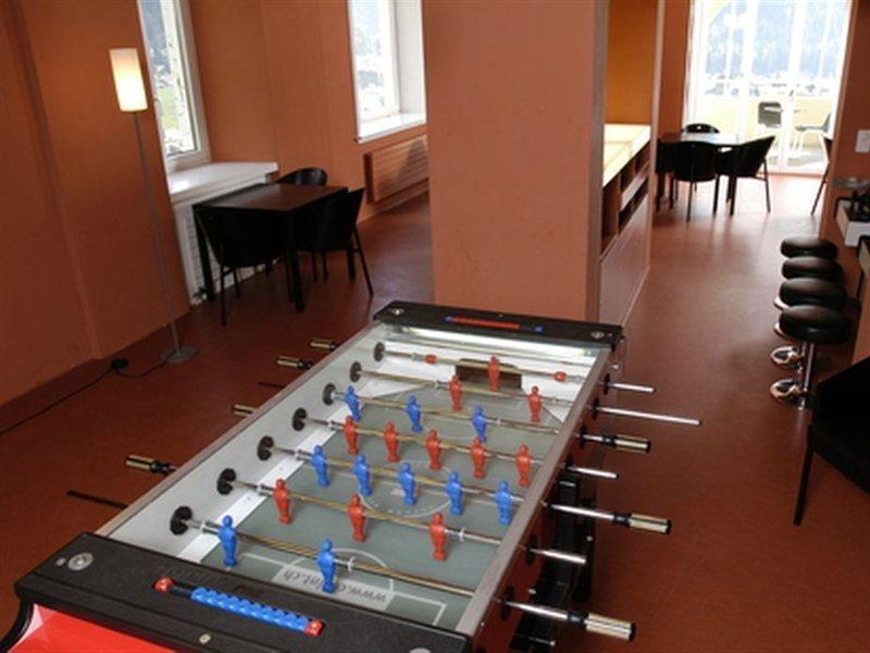 Davos Youth Hostel Екстер'єр фото